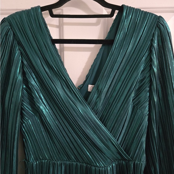 Shimmering Teal Long Sleeve Dress - Picture 2 of 4
